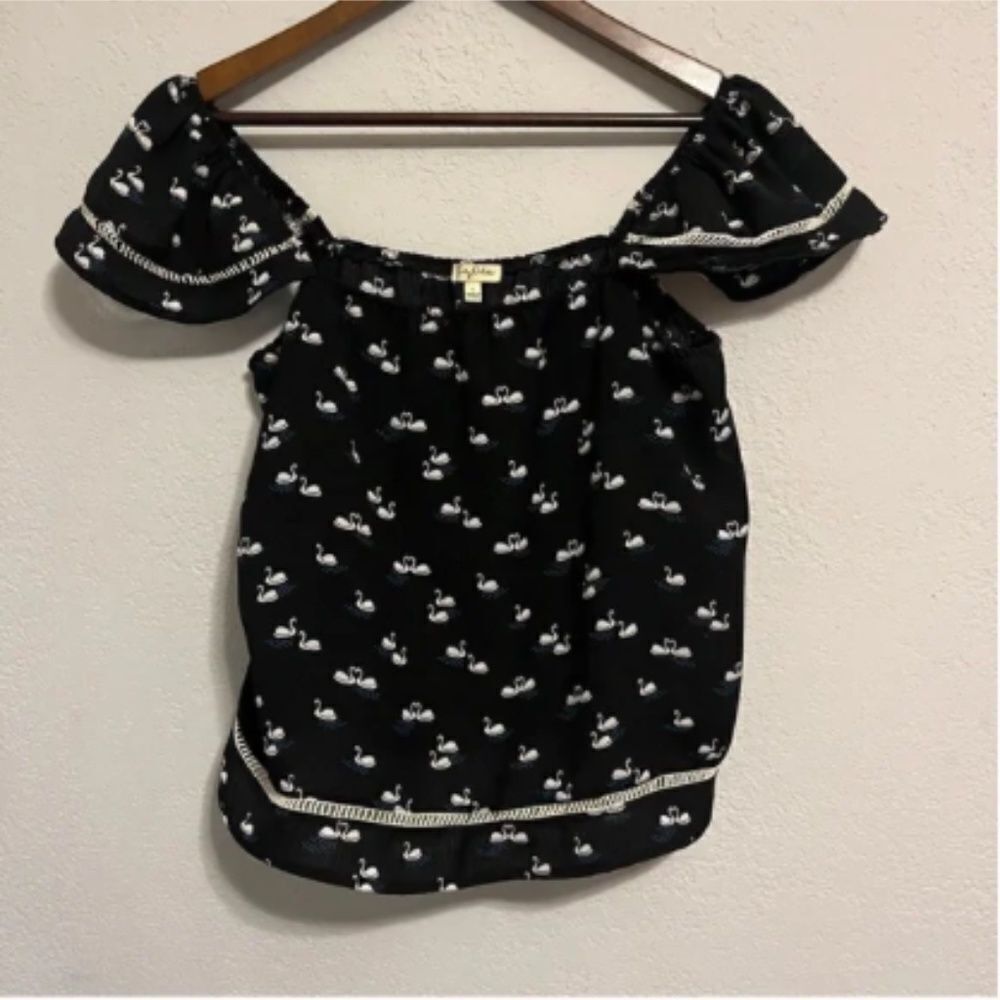 Lily White Black & White Swan Top - Picture 2 of 7